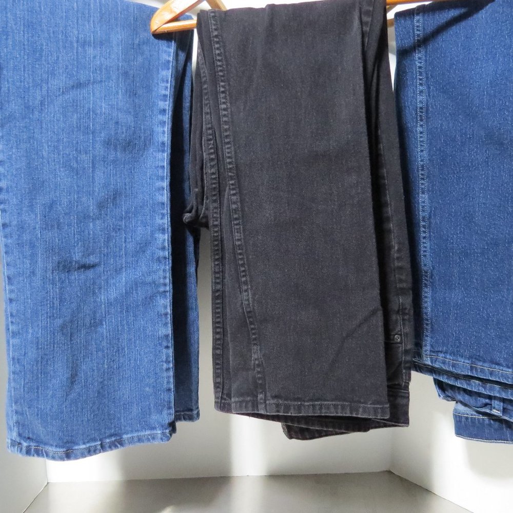Lot of 3 pr Women's Lee Riders jeans size 16L 723 - Picture 2 of 7